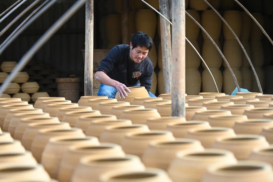 คนรุ่นใหม่ปลุกพลังชีวิต 'เตามังกรโบราณ' สร้างผลิตภัณฑ์ตอบโจทย์ยุคสมัย