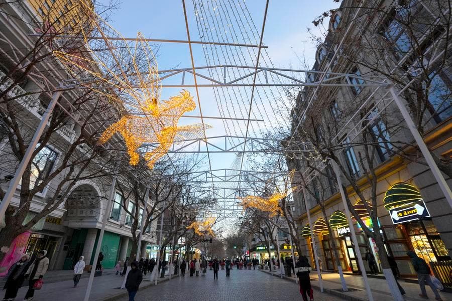 ถนนจงยาง' แลนด์มาร์กเที่ยวคึกคักช่วงฤดูหนาวในฮาร์บิน