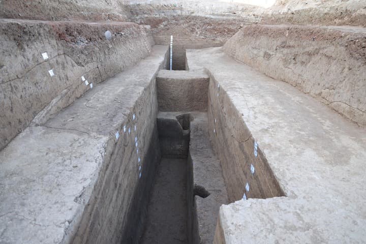 นักโบราณคดีจีนพบ 'พระราชวังเออผัง' ยุคจิ๋นซีฮ่องเต้ สร้างบนพื้นที่อดีตบ่อน้ำ-ทะเลสาบ