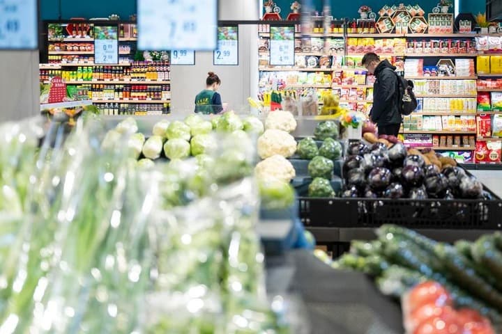 ธุรกิจ 'ซูเปอร์มาร์เก็ต-ร้านสะดวกซื้อ' ในจีนโตต่อเนื่องในปี 2025