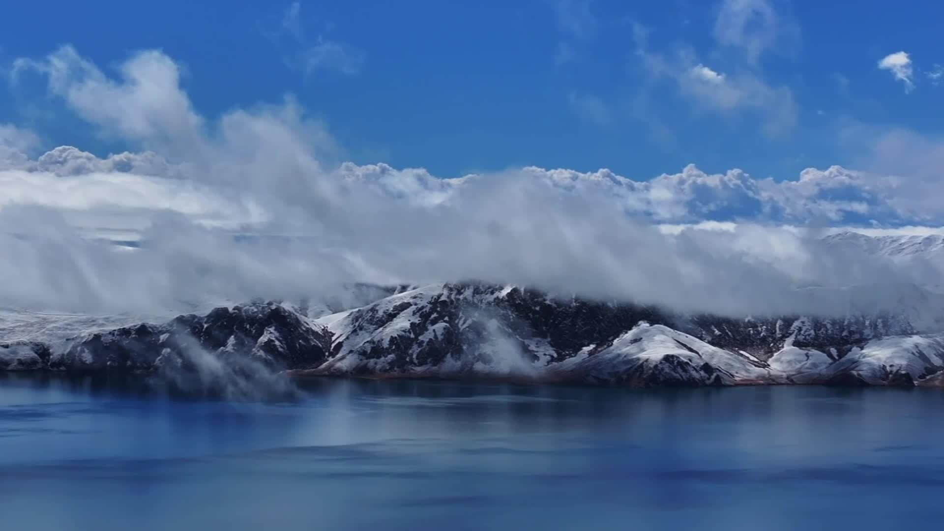 งดงามชวนหลงใหล 'ทะเลสาบตงเก๋อชั่วน่า' ยามเหมันต์ในชิงไห่