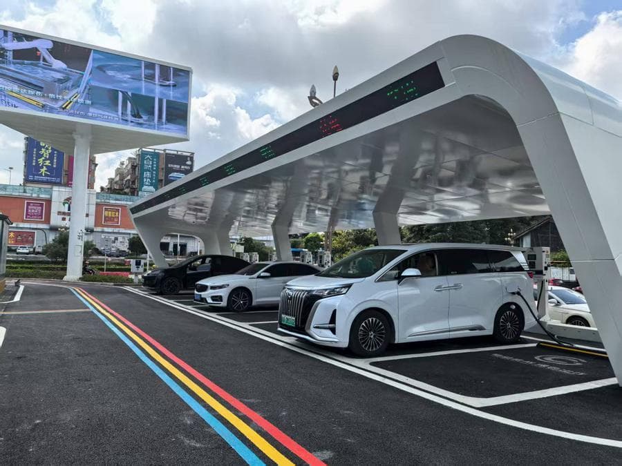 จีนมีเครือข่ายชาร์จ 'รถอีวี' ใหญ่สุดในโลก