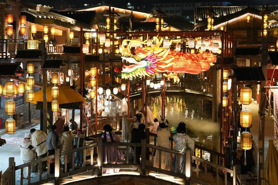 จีนเผย 'ผลผลิตการบริการ' โต 5.4% ในปี 2025