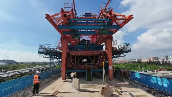 ไทม์แลปส์เบื้องหลังงานสร้าง 'ทางม้าเหล็กเร็วสูง' ในกวางตุ้ง