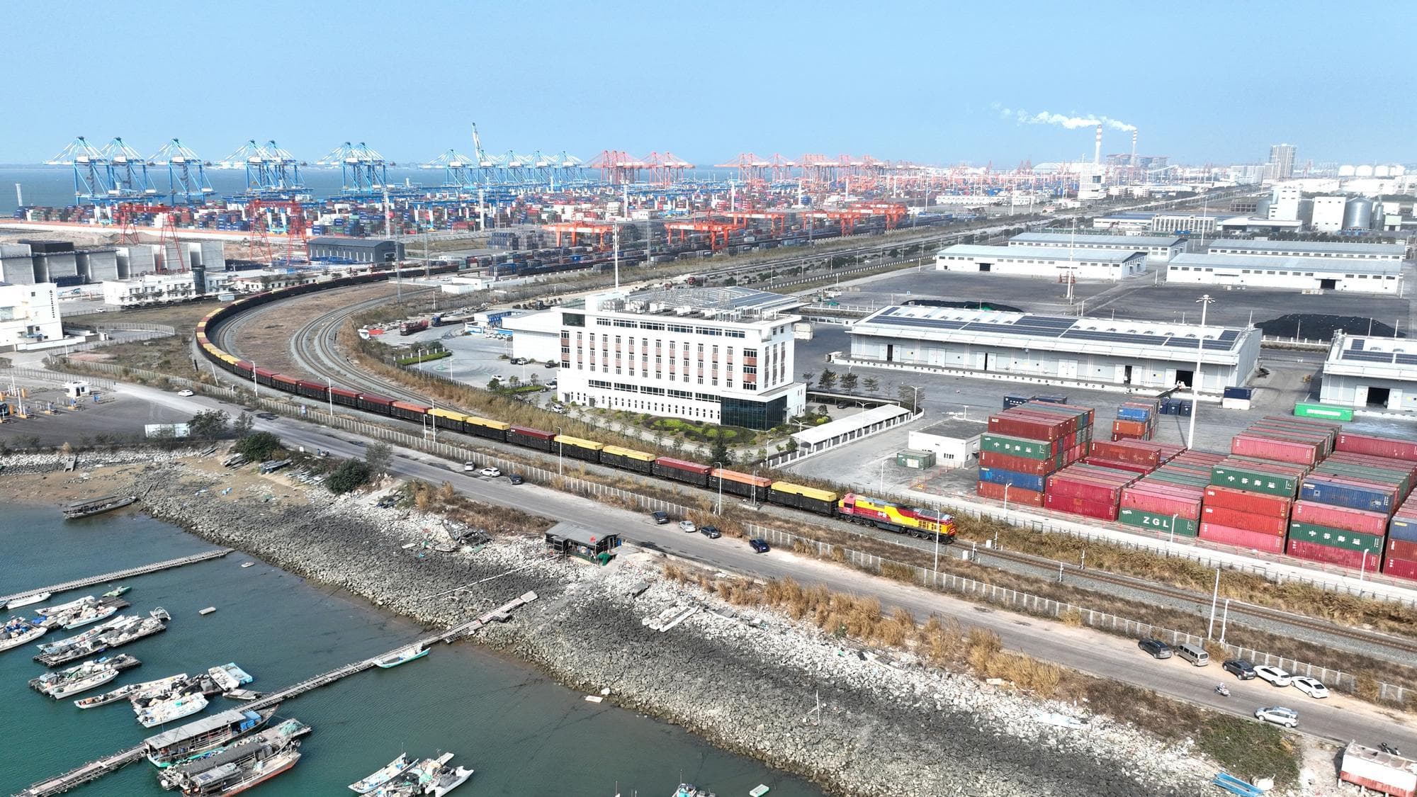 สินค้าไทยร่วมขบวนรถไฟ ‘อาหารอาเซียน’ บุกตลาดตรุษจีนในฉงชิ่ง