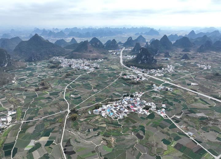 เขตท้องถิ่นในกว่างซียกระดับ ‘ตลาดชนบท’ ช่วยสร้างงาน-เพิ่มรายได้