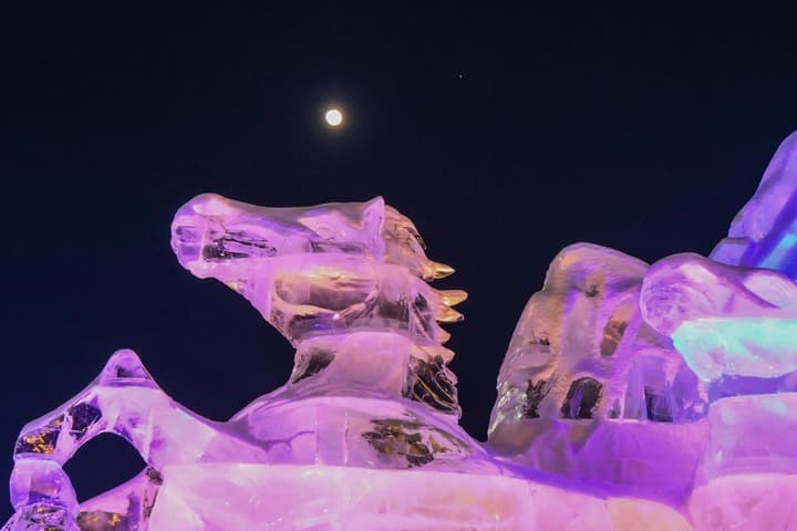 ‘ดาวพฤหัสบดีเคียงจันทร์’ เด่นกลางฟ้าเฮยหลงเจียง