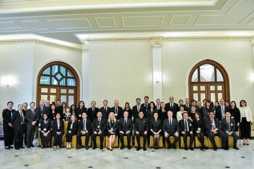 กระทรวงพาณิชย์ยืนยันเดินหน้าการเจรจาการค้ากับสหรัฐฯ แม้สถานการณ์ความขัดแย้งไทย–กัมพูชา ไม่กระทบความสัมพันธ์ทางเศรษฐกิจ